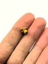 Load image into Gallery viewer, Natural Gold Nugget 1.07 gram