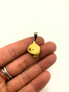 Natural Gold Nugget w 15pt Natural Diamond