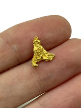Load image into Gallery viewer, Natural Gold Nugget 1.04 gram