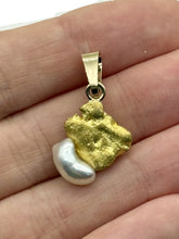 Load image into Gallery viewer, Natural Gold Nugget and Keshi Pearl Pendant