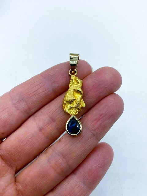 Natural Gold Nugget and Blue Sapphire Pendant
