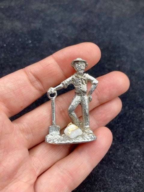 Figurine with leaf gold (lead free pewter)